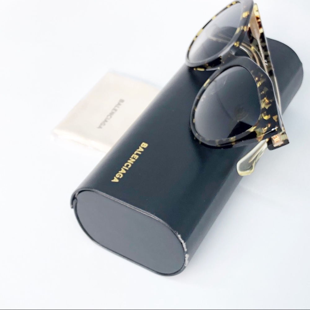 Balenciaga Cat Eye Sunglasses - Picture 8 of 8